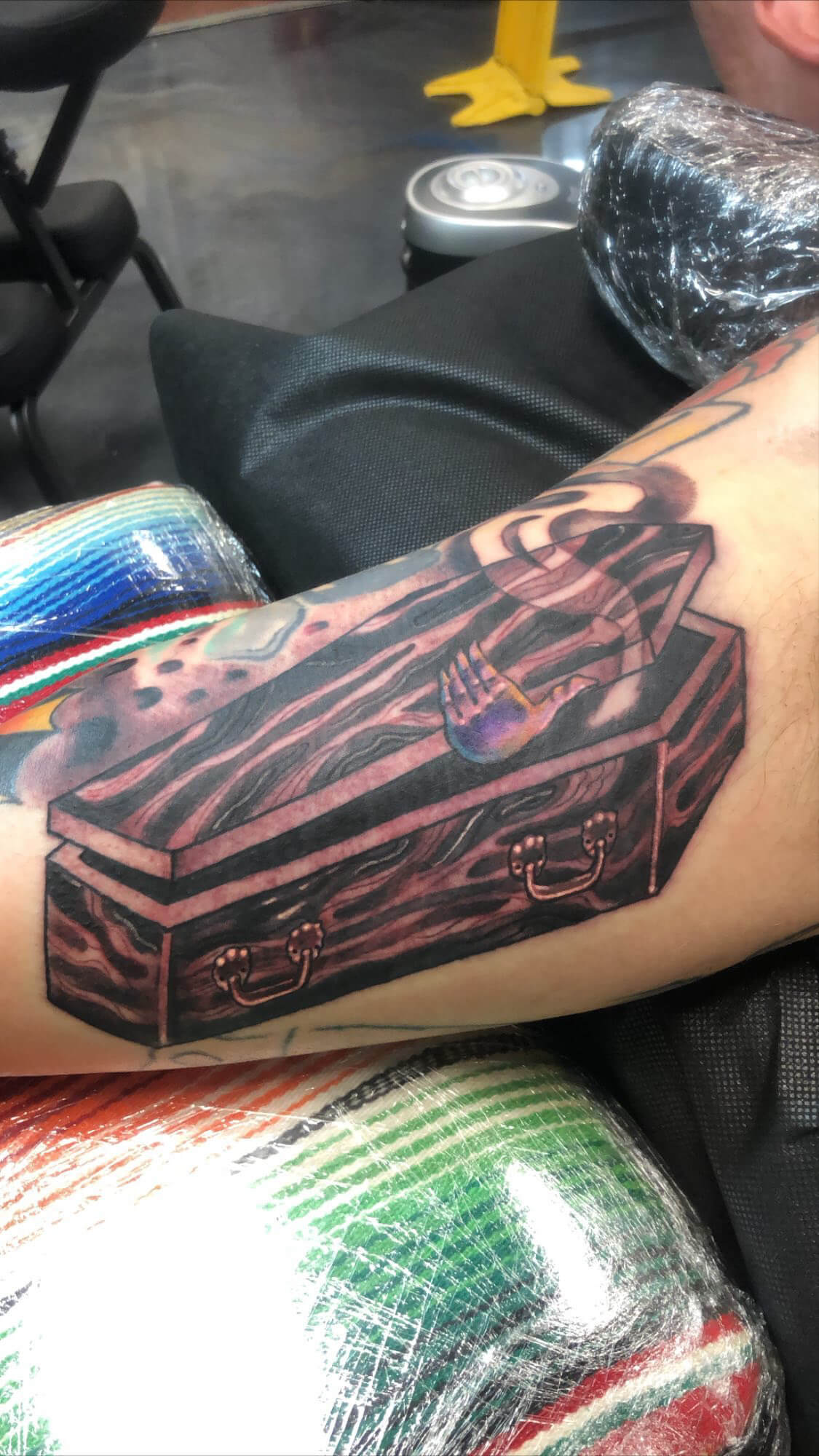 DEF634E8-3837-404B-9AFF-5F45F7F24772